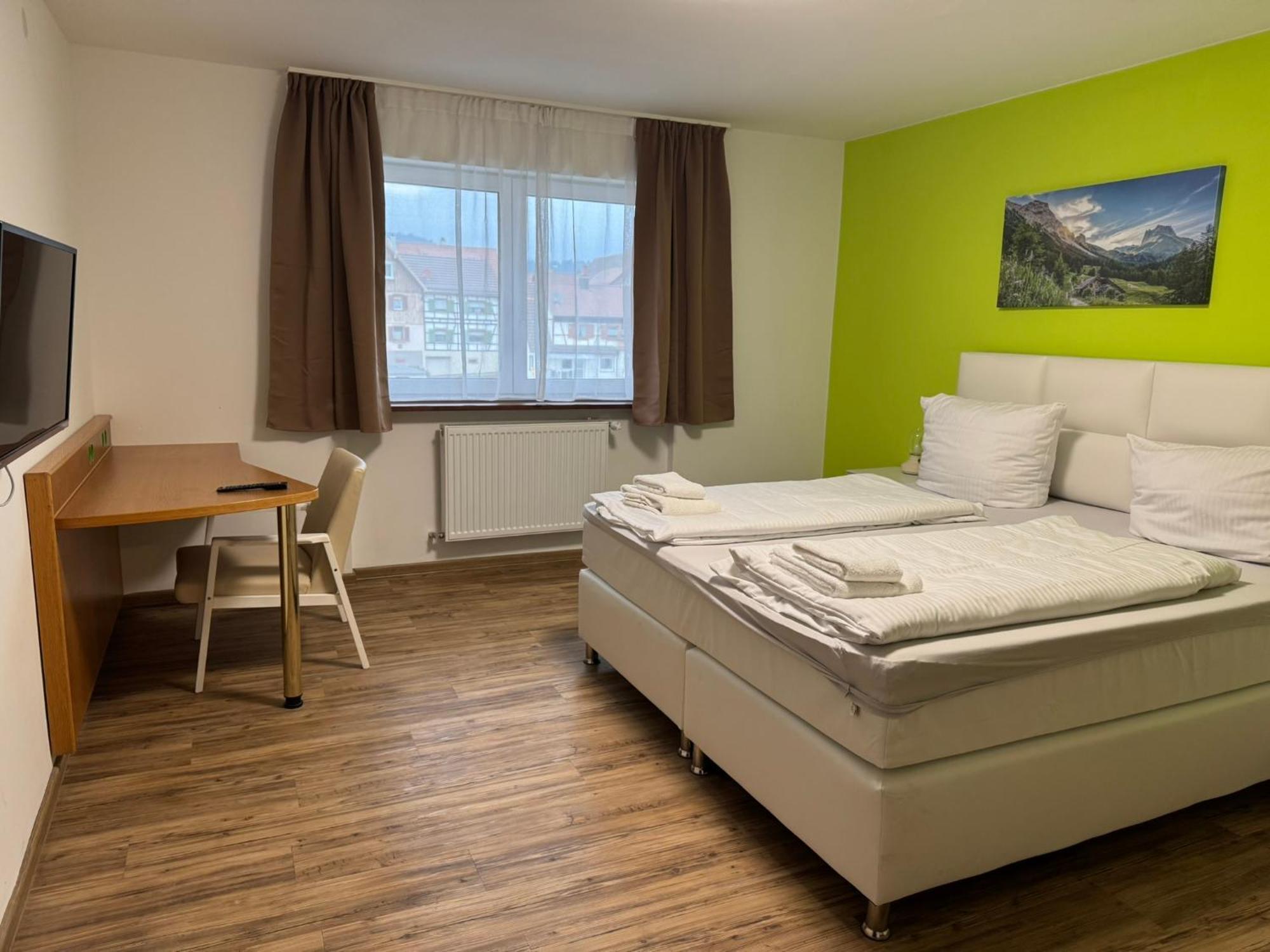 Hotel Gruener Baum - Hotel Im Murgtal, Schwarzwald Weisenbach Dış mekan fotoğraf